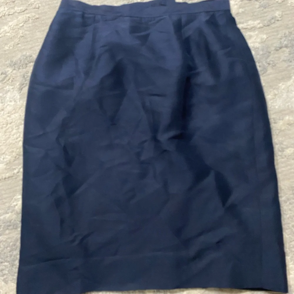 Josephine Chaus Navy Blue Size 10 Skirt With Zipper Pencil Knee Lenght - Picture 1 of 6